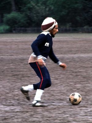 Bob-Marley-Soccer-Football-Dread-Rasta-2.jpg