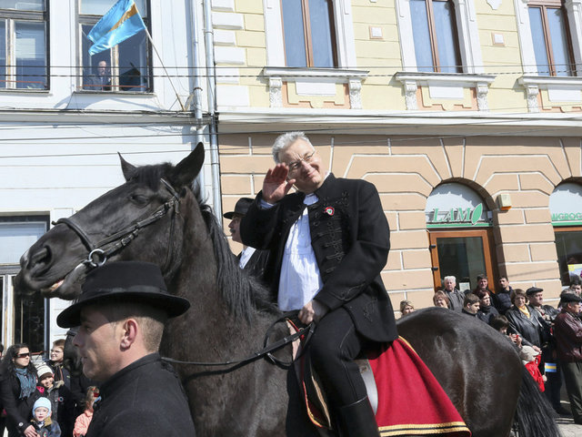 Mindeközben Semjén Zsolt megbukott történelemből