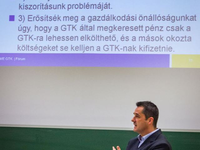 "Szégyen!" Nem kérdezett, odacsapott a Műegyetem rektora