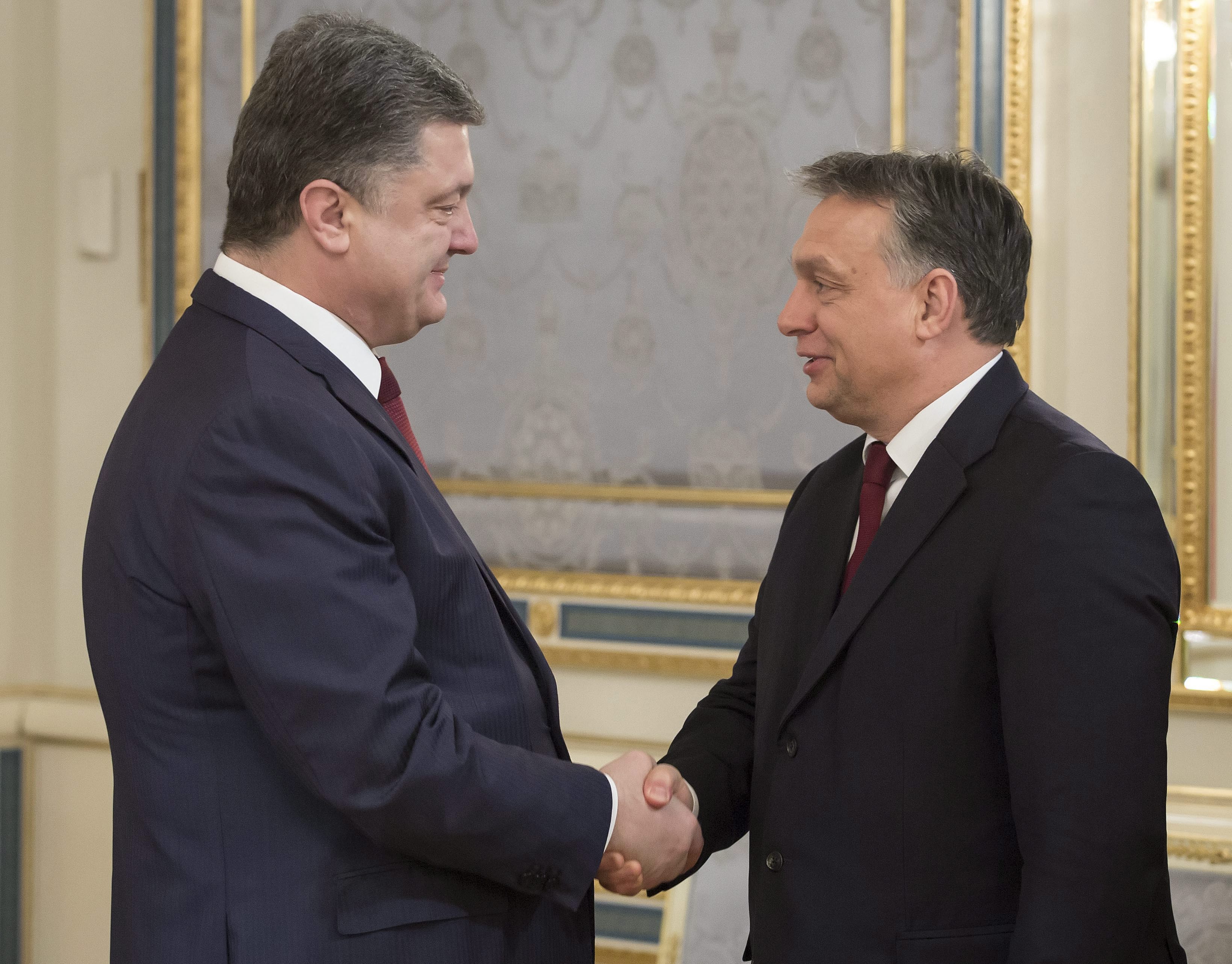 20150214orban-viktor-porosenko-petro-kijev.jpg