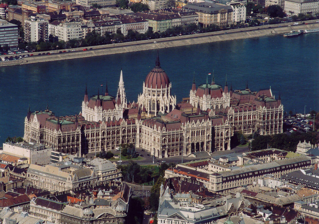 hungarian_parlament.jpg