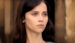 felicity-jones-in-the-theory-of-everything-movie-11.jpg