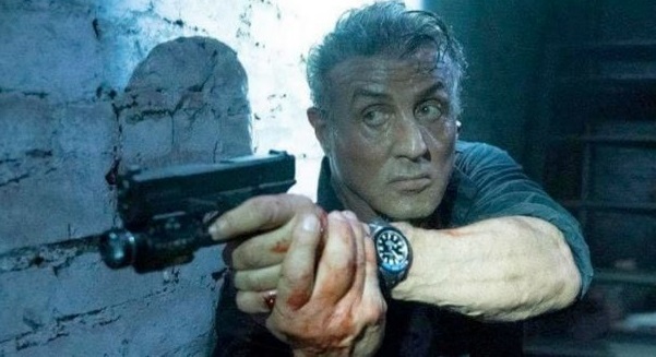 escapeplan3-sylvesterstallone-gun-bricks-700x330.jpg