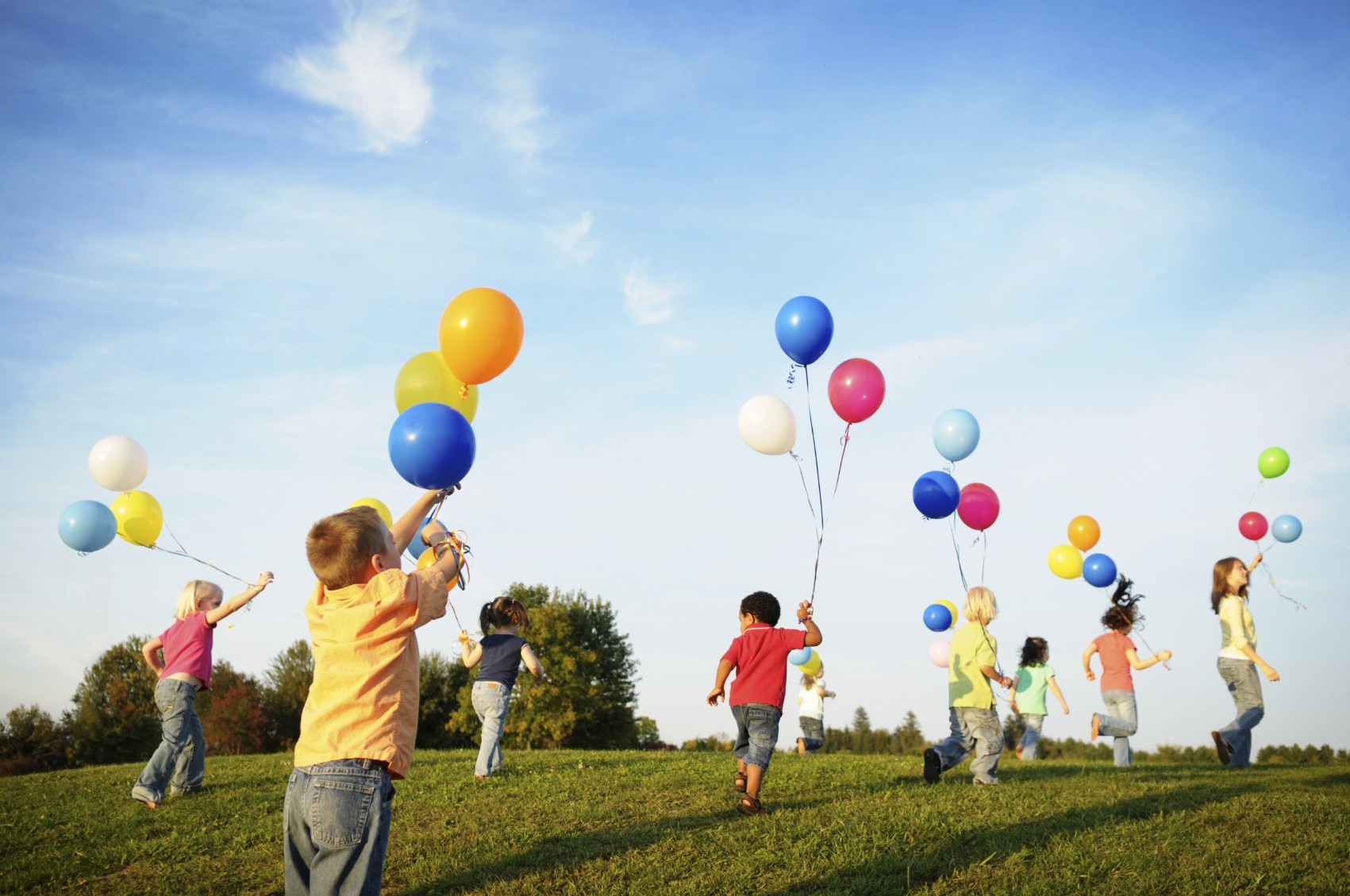 children-playing-with-balloons-images.jpg