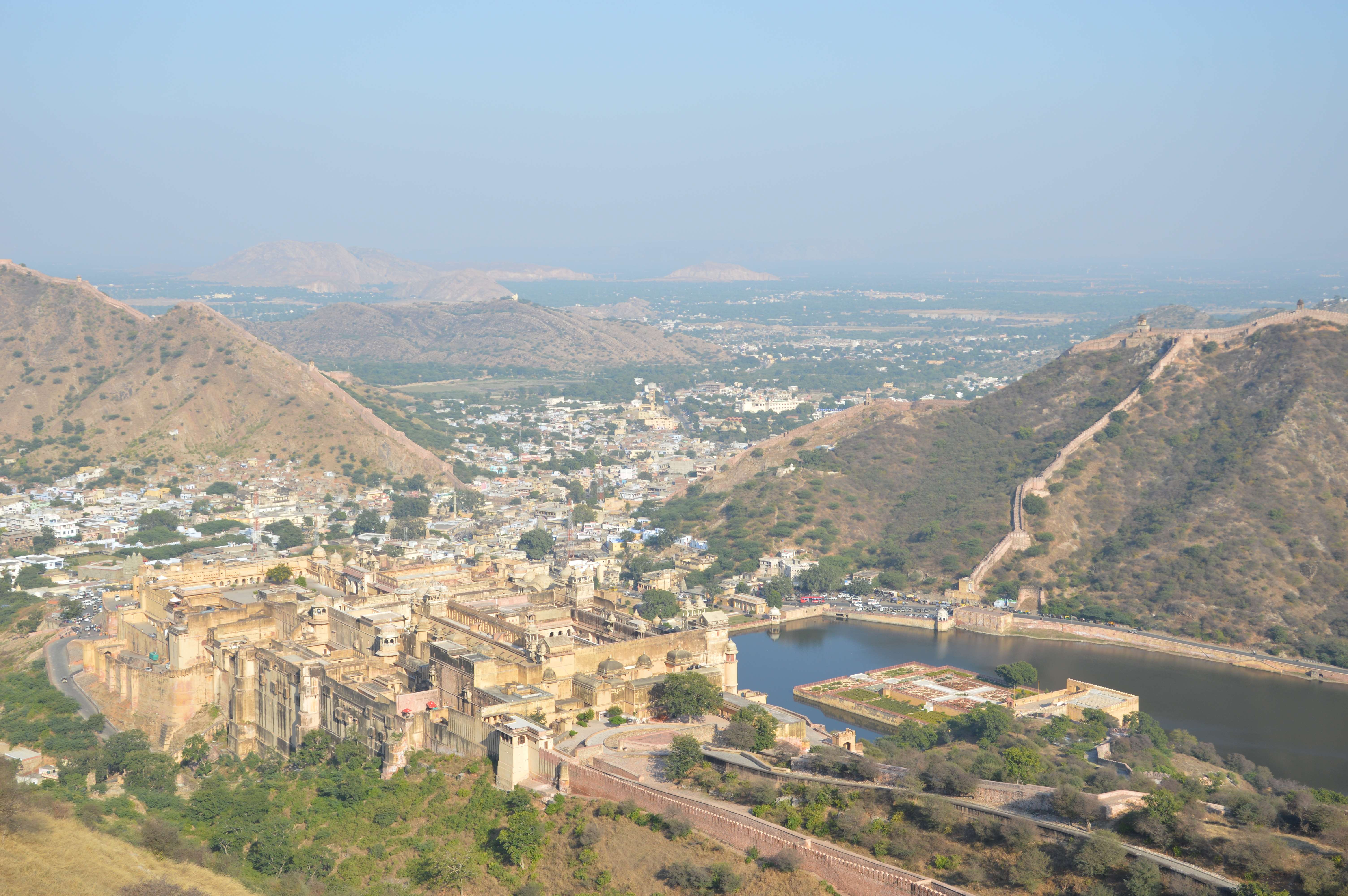 05 - Kilatas Jaigarh Fort.jpg