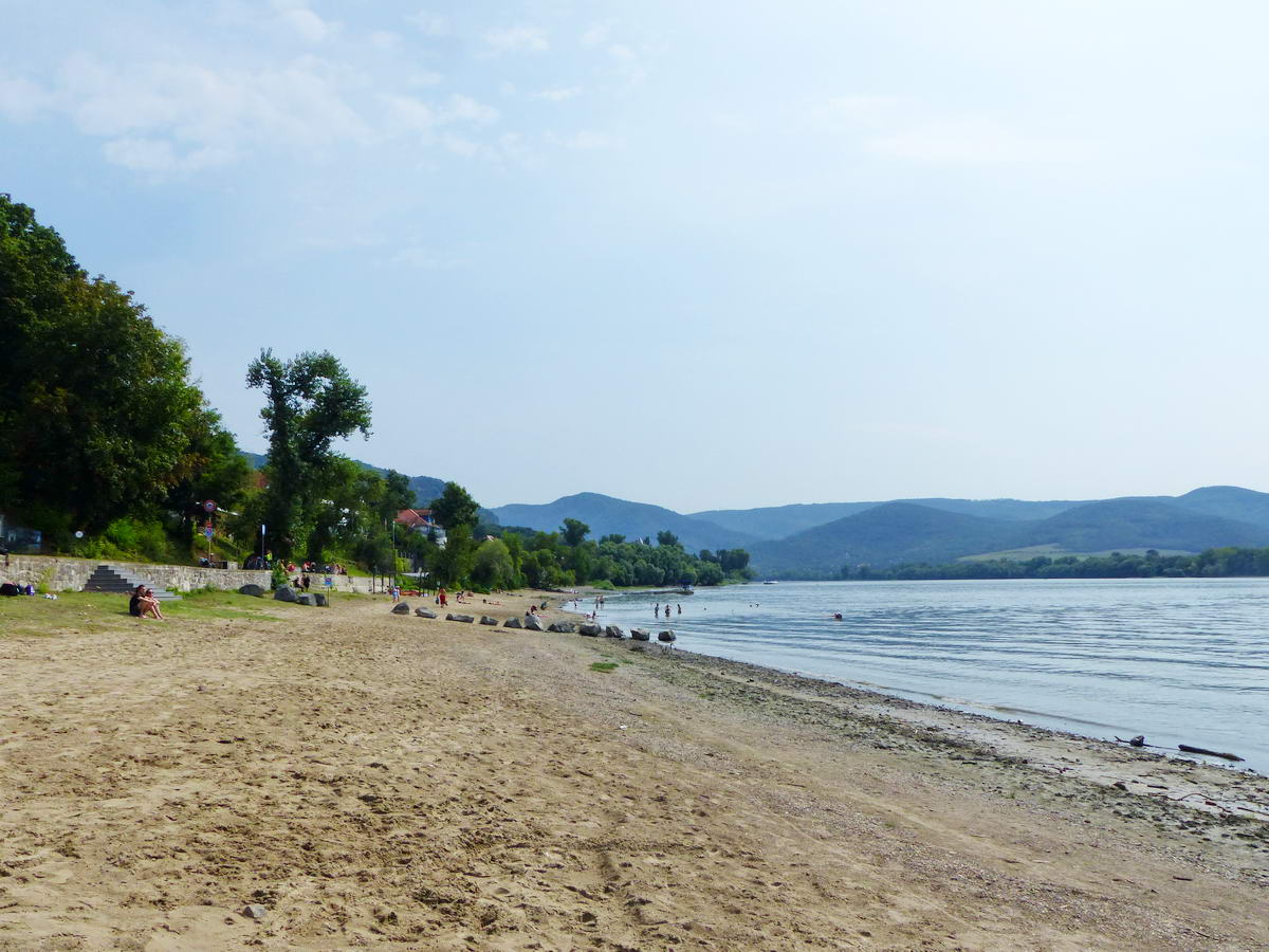 Lenn a zebegényi strandon