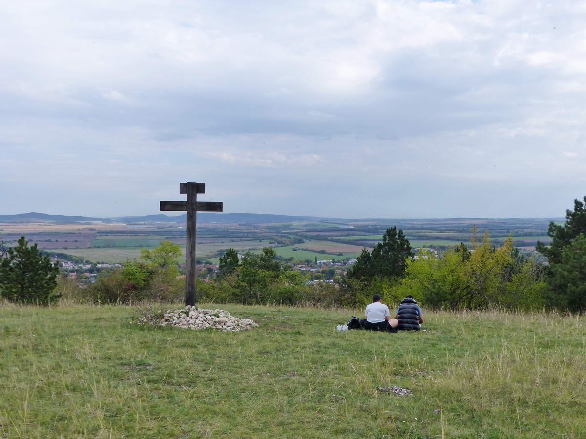 A Hanna-pihenő fakeresztje...