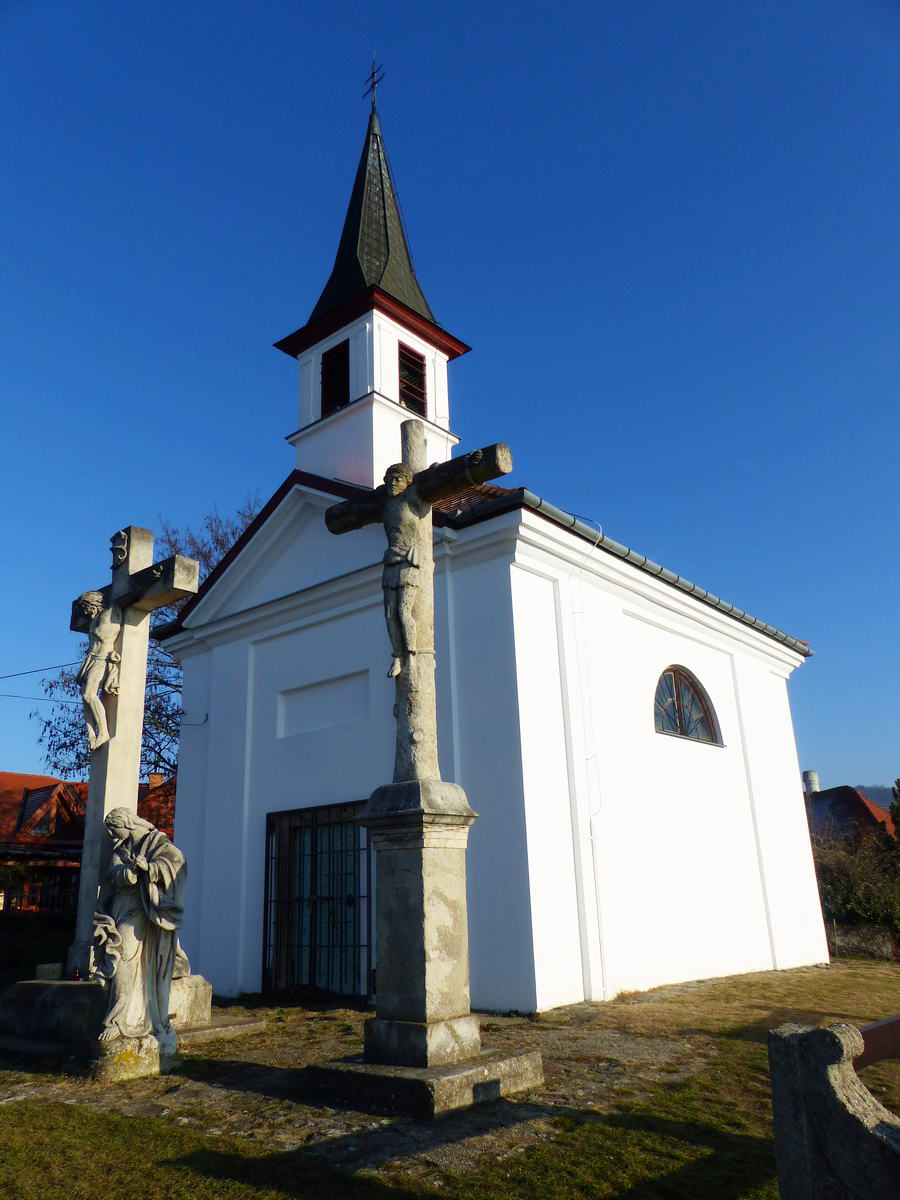 Felkaptattam a dombra a Szent Tamás kápolnához