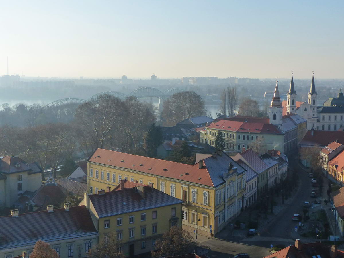 Kilátás Esztergom belvárosára