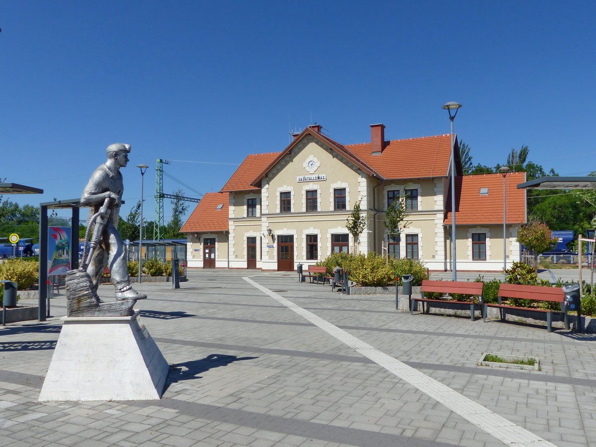 154-56.JPG