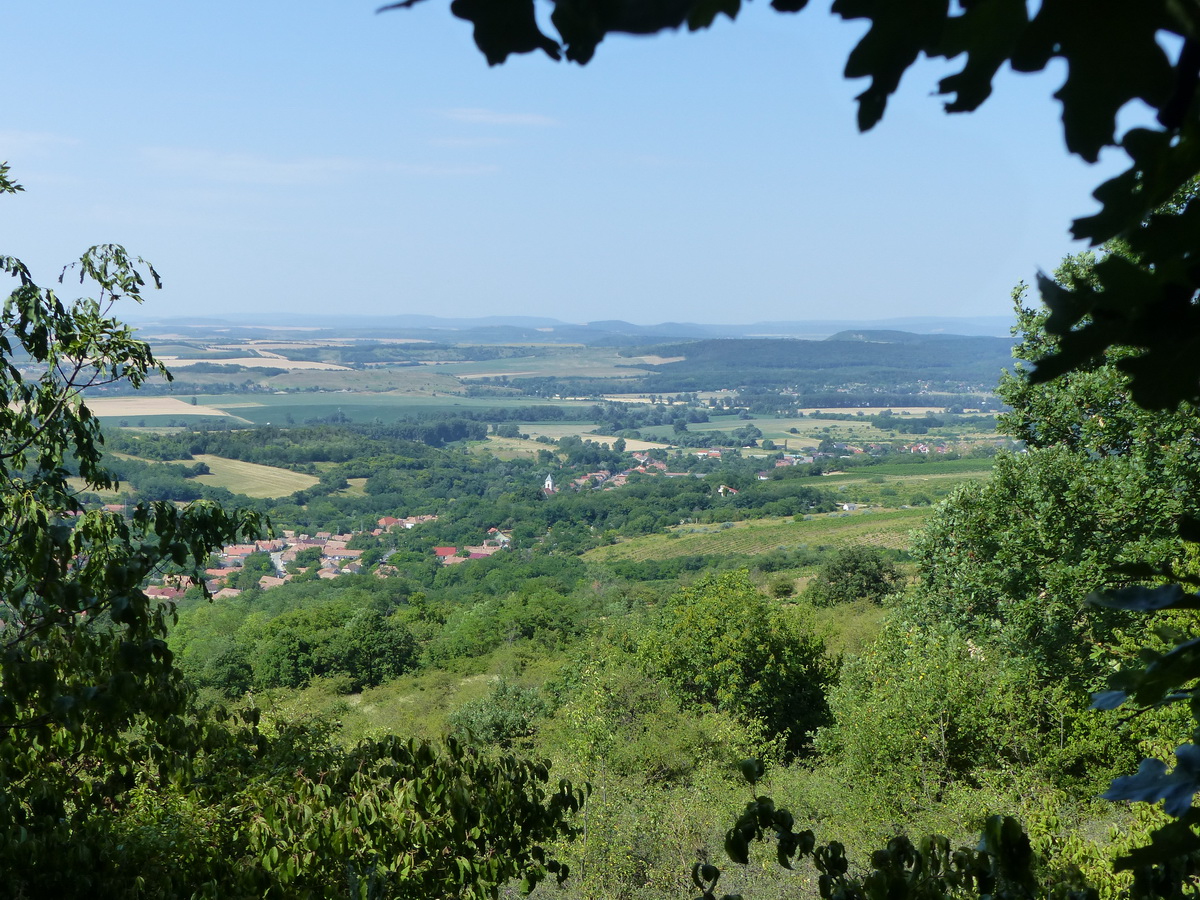 Kilátás a mezők felső pereméről