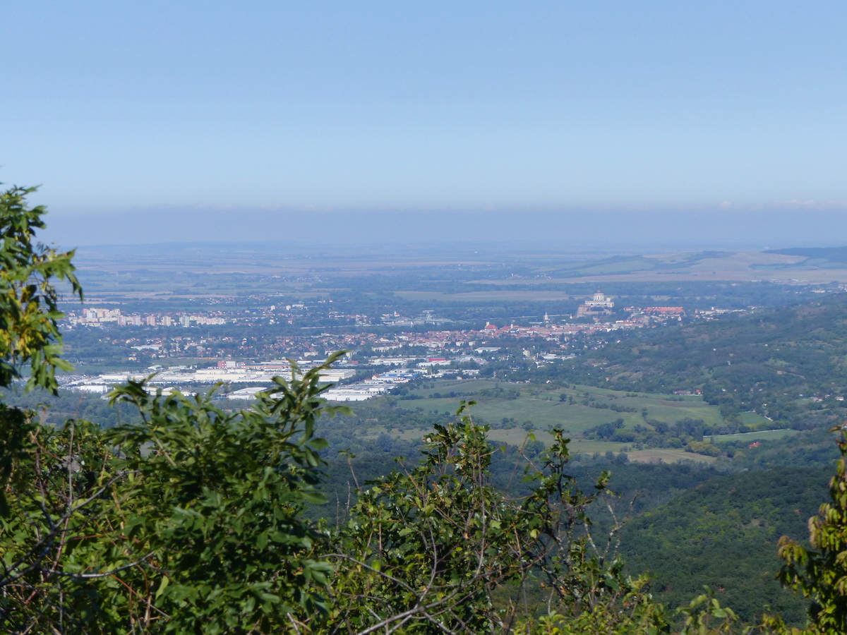 Esztergom és Párkány panorámája egy kis zoommal