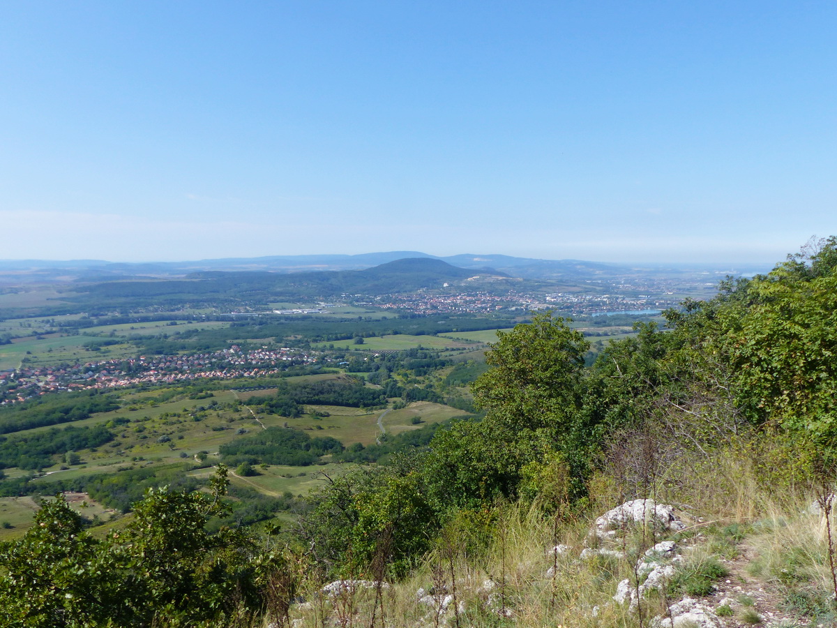 Kilátás Kesztölc és Dorog felé...