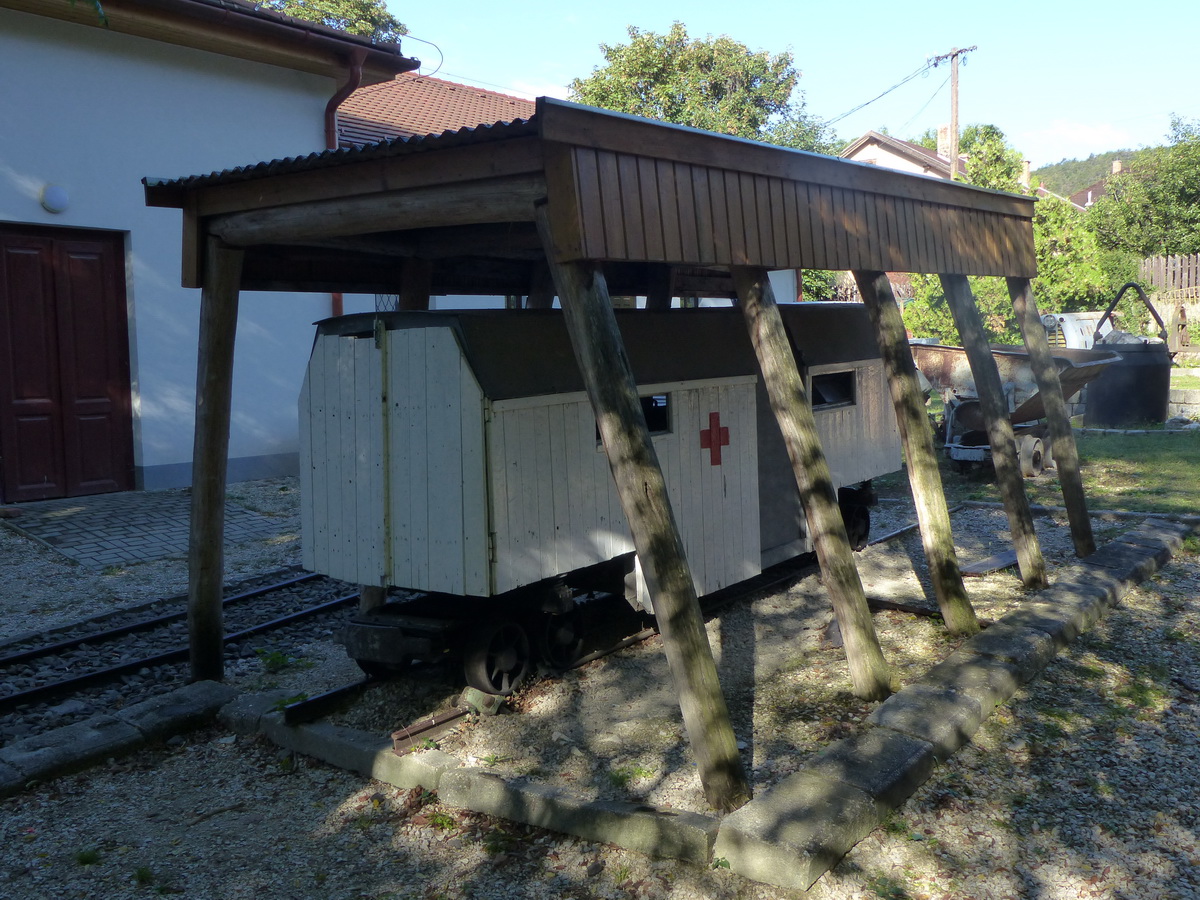 A mozdonyokhoz kapcsolható mentőkocsi