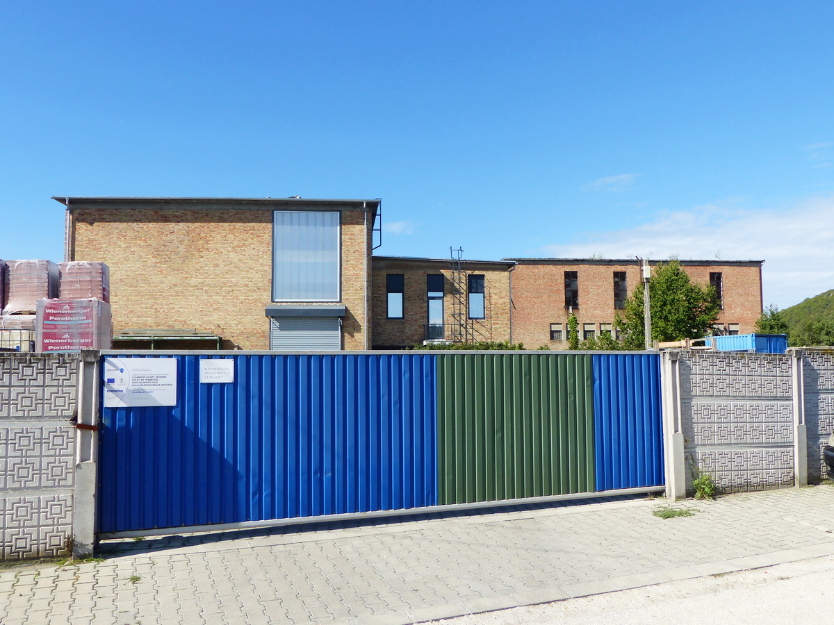 ...és most, elkerítve.