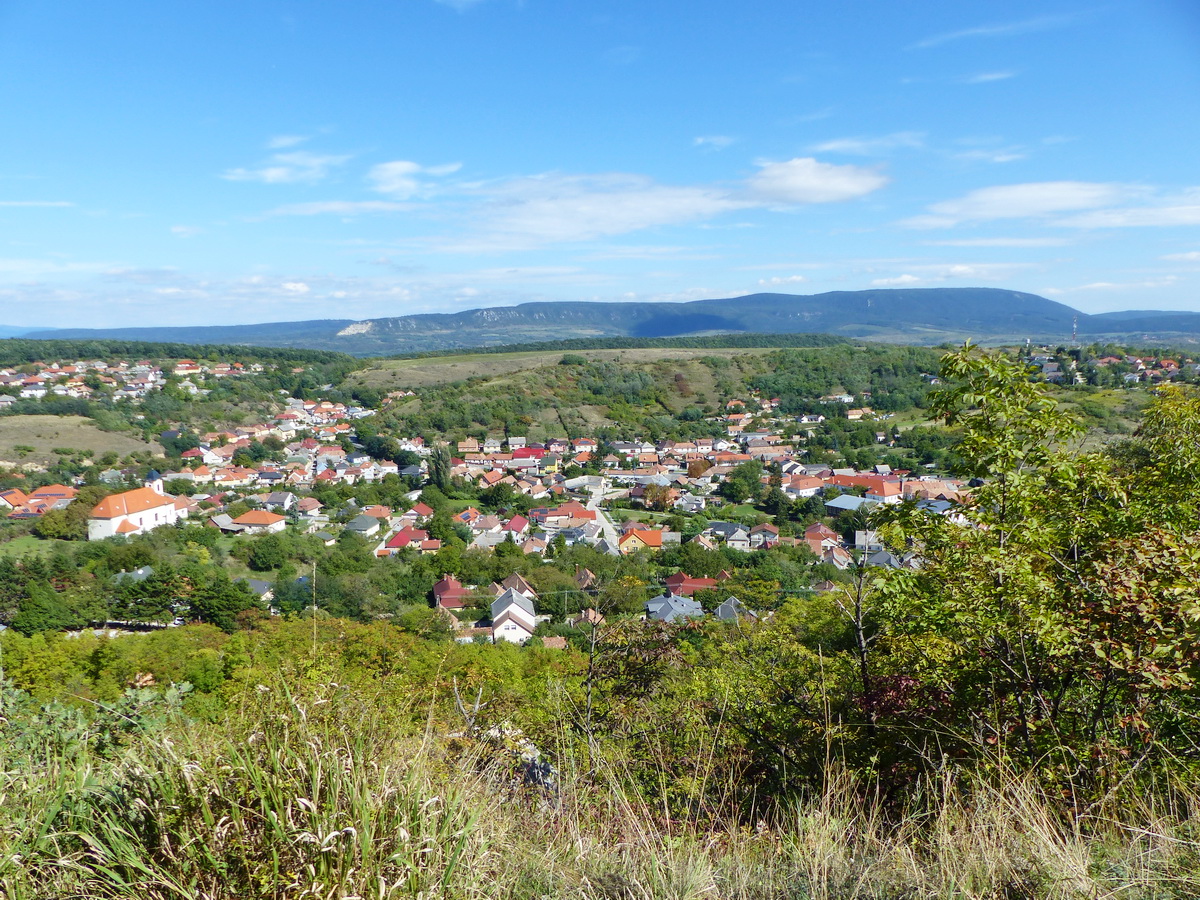 Letekintés a keresztektől Csolnokra 1.