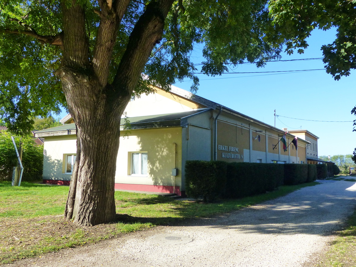 Útba ejtettem az Erkel Ferenc Kultúrotthont is