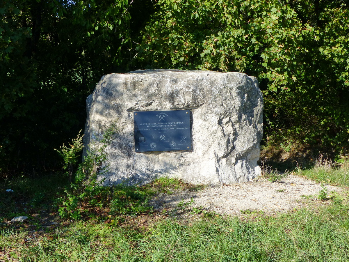 A Miklósbereki bányászemlékmű