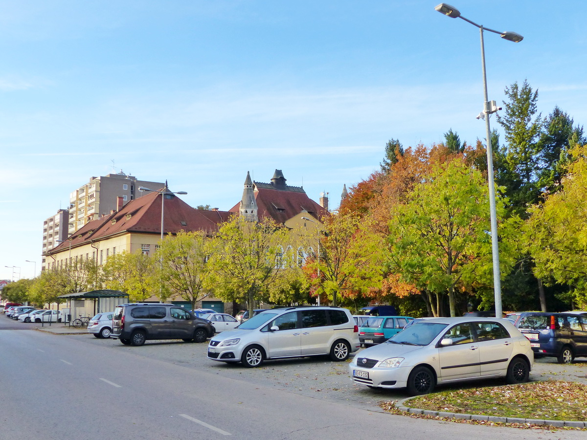 A budafoki Városház tér P+R parkolójában mindig lehet üres helyet találni