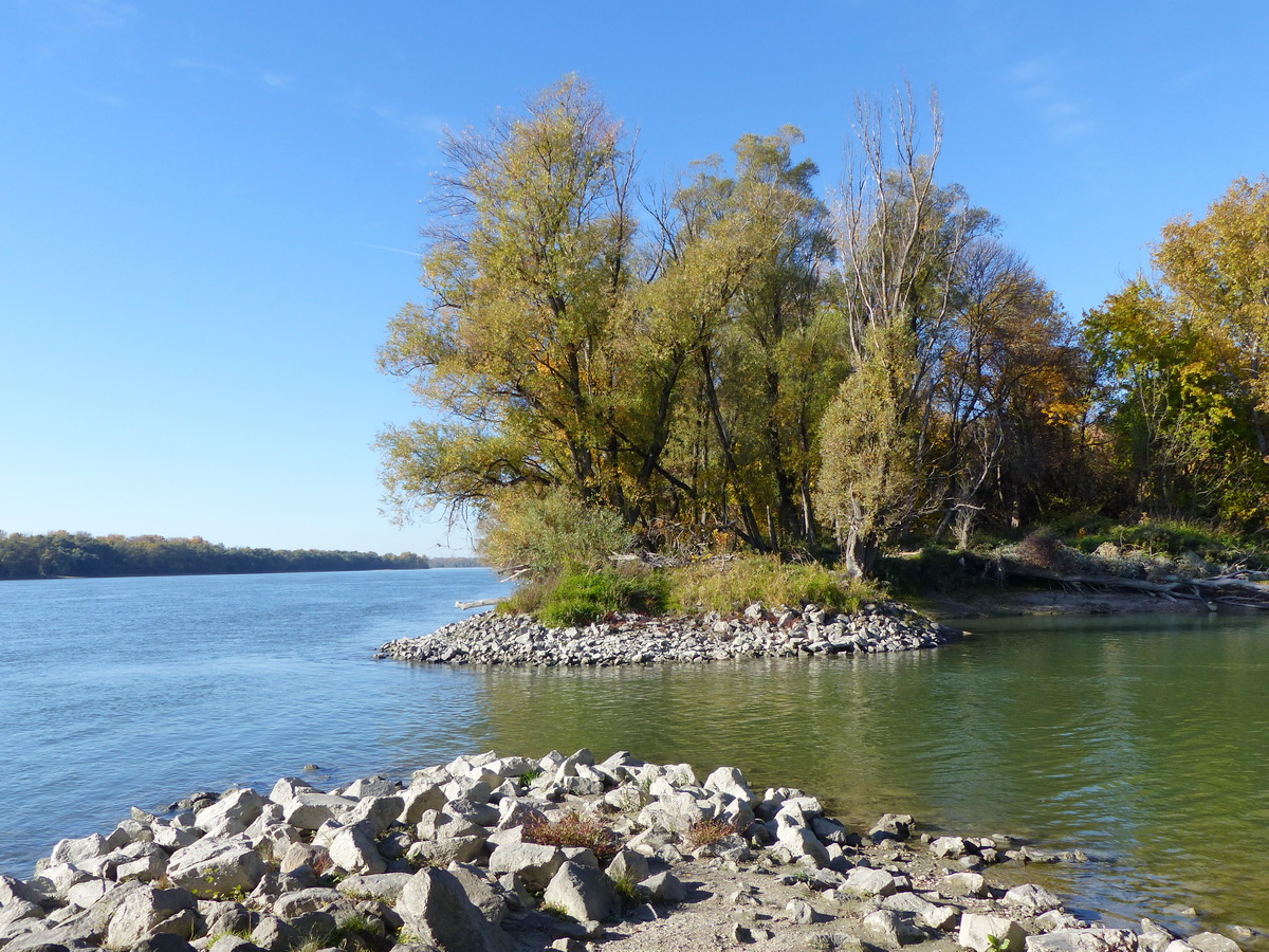 A Kis-Háros-sziget északi csúcsa