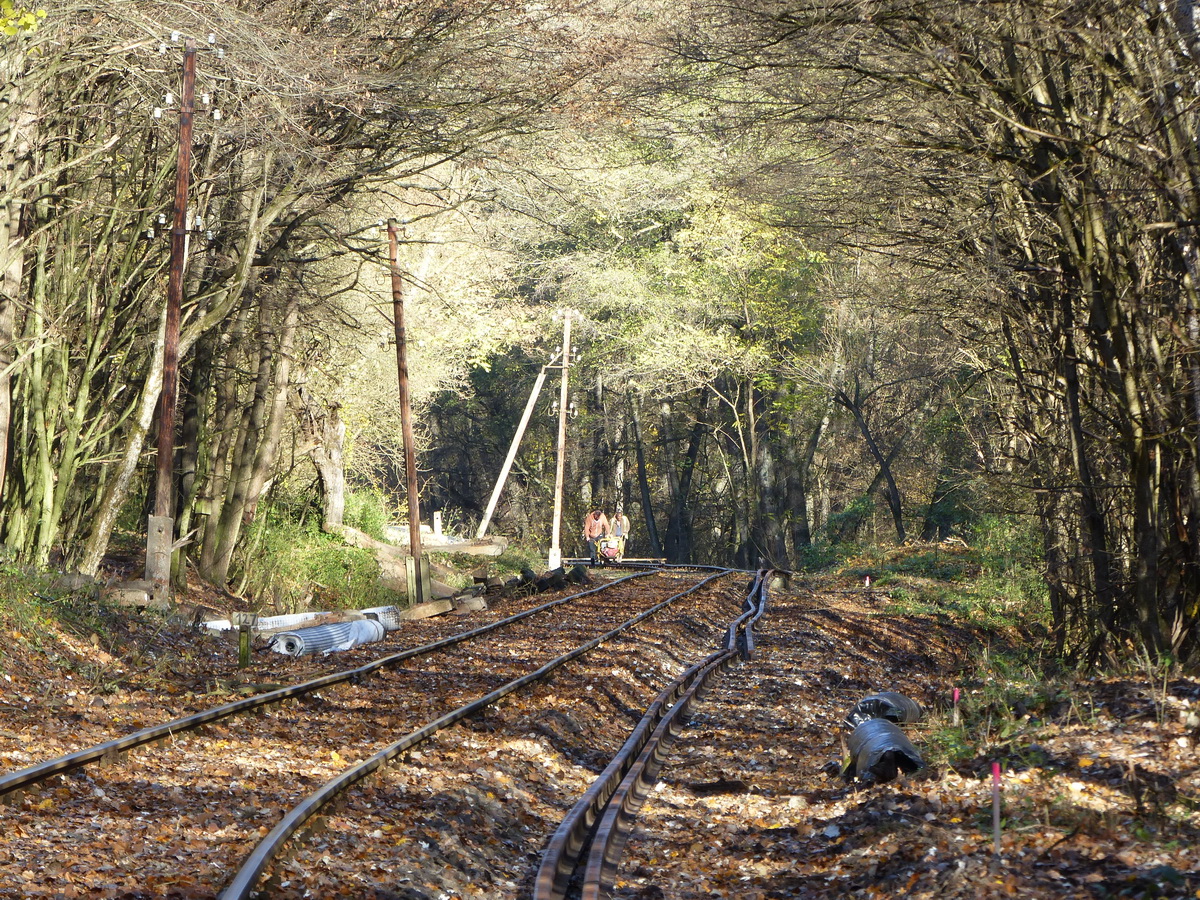 Feltűntek előttem az első munkások
