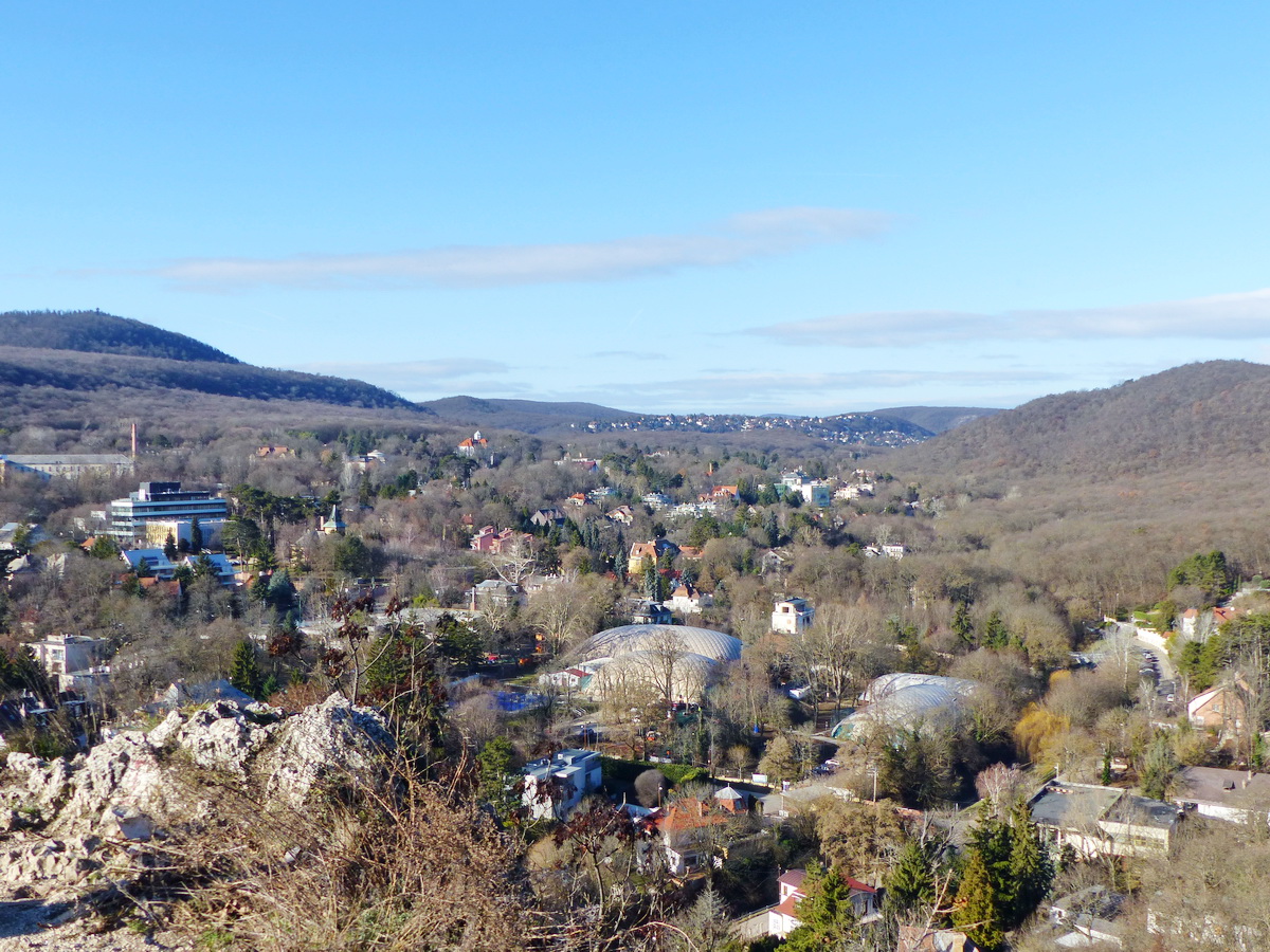 Kilátás Hűvösvölgy felé