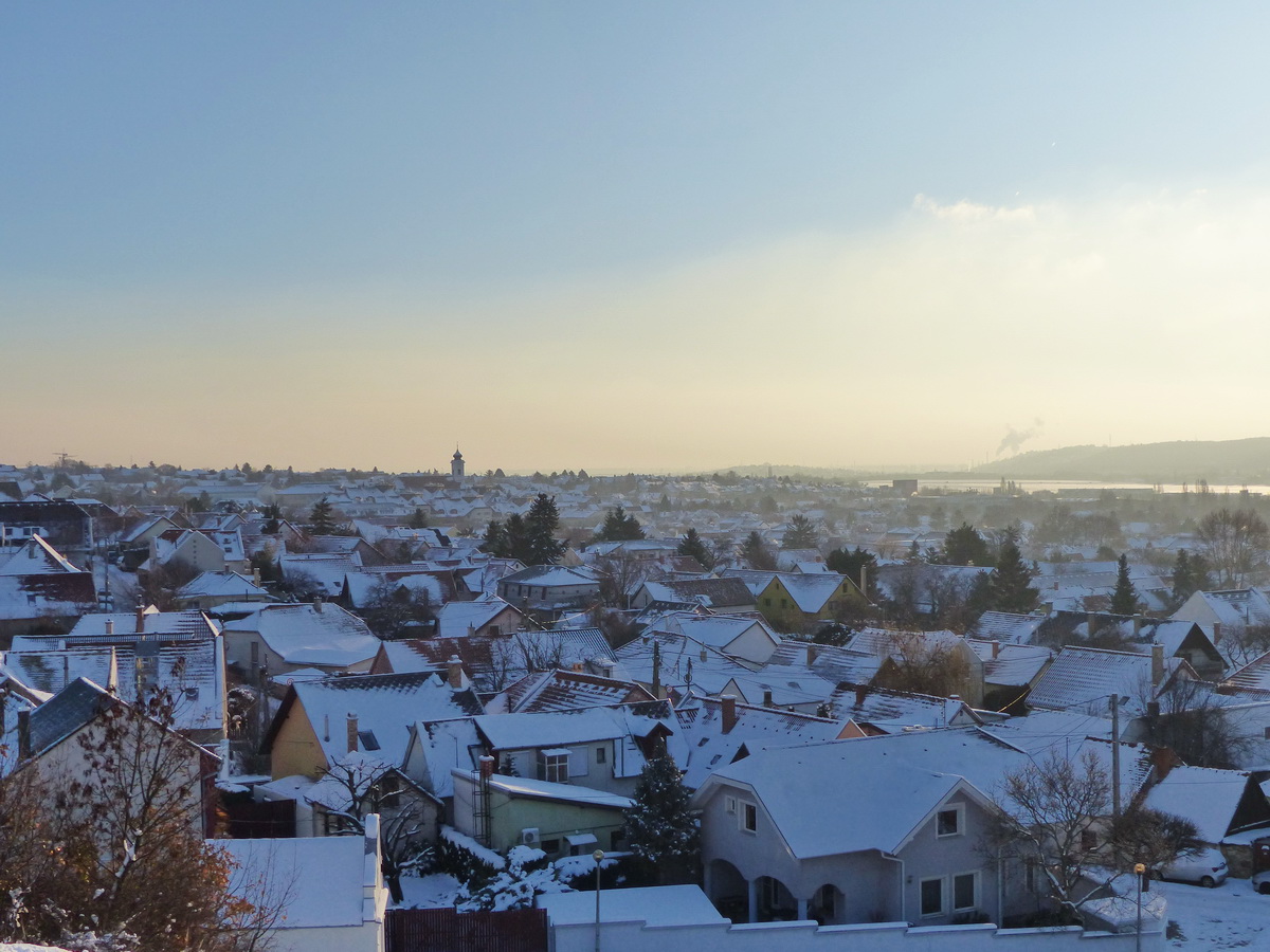 Letekintés Budaörs házaira