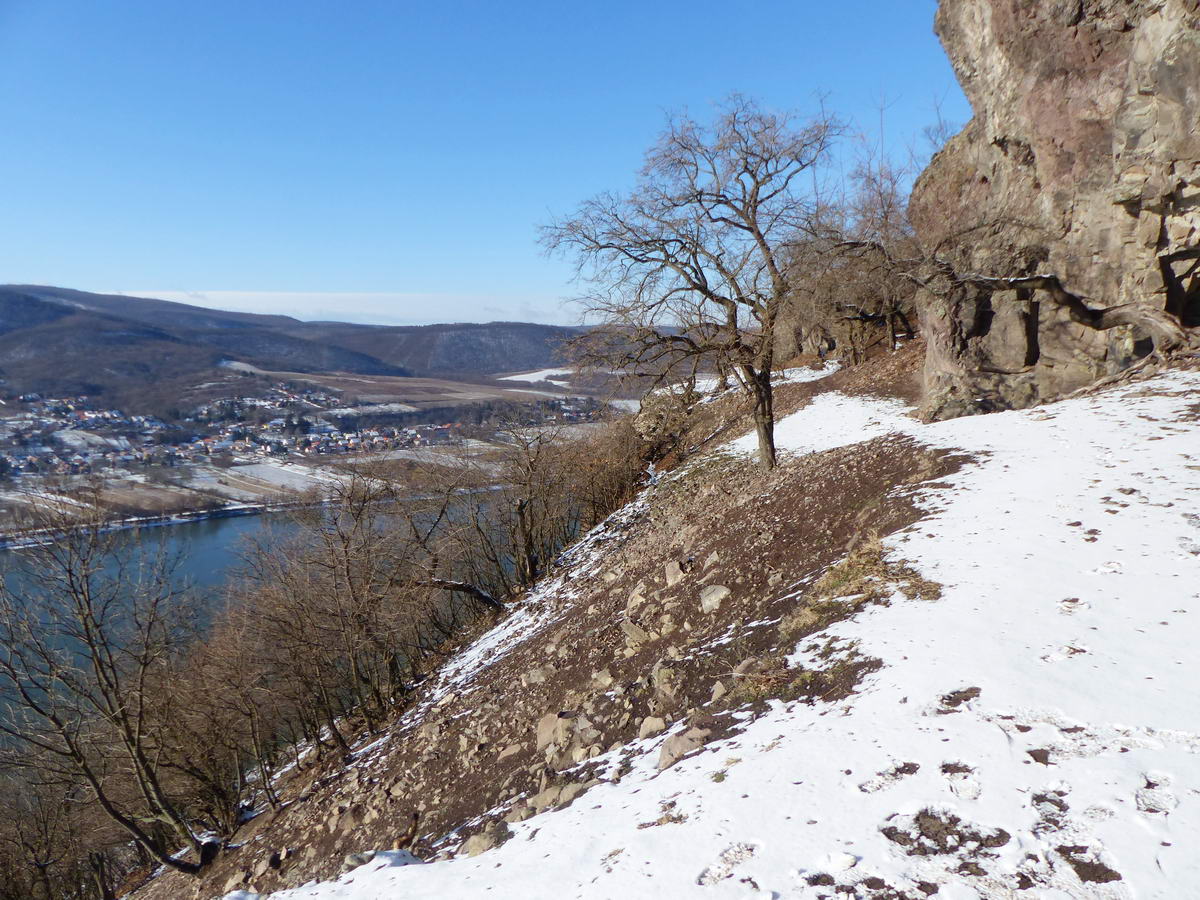 Megérkeztünk a barlangok teraszára