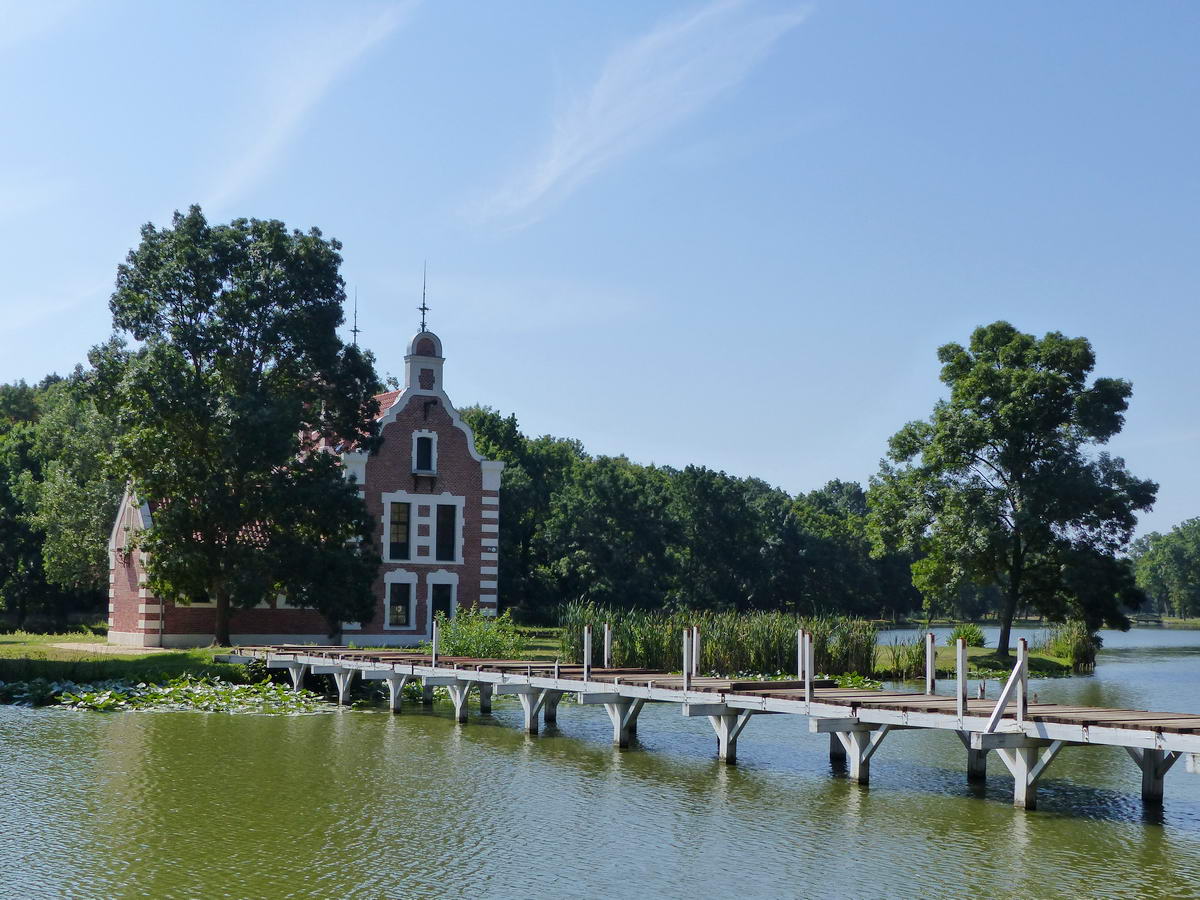 A Hollandi házhoz vezető hidat éppen javították