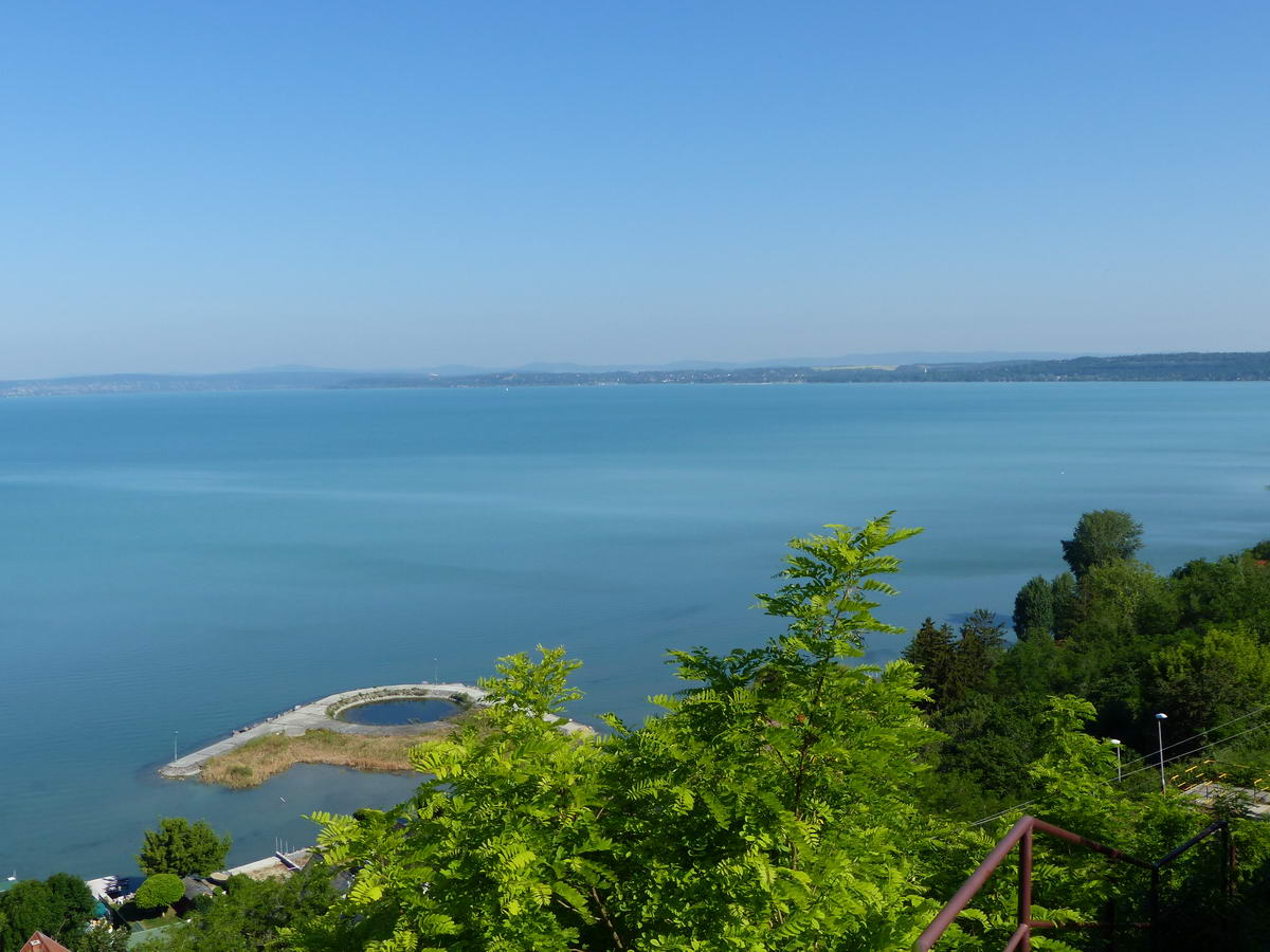 Kilátás a Balatonra