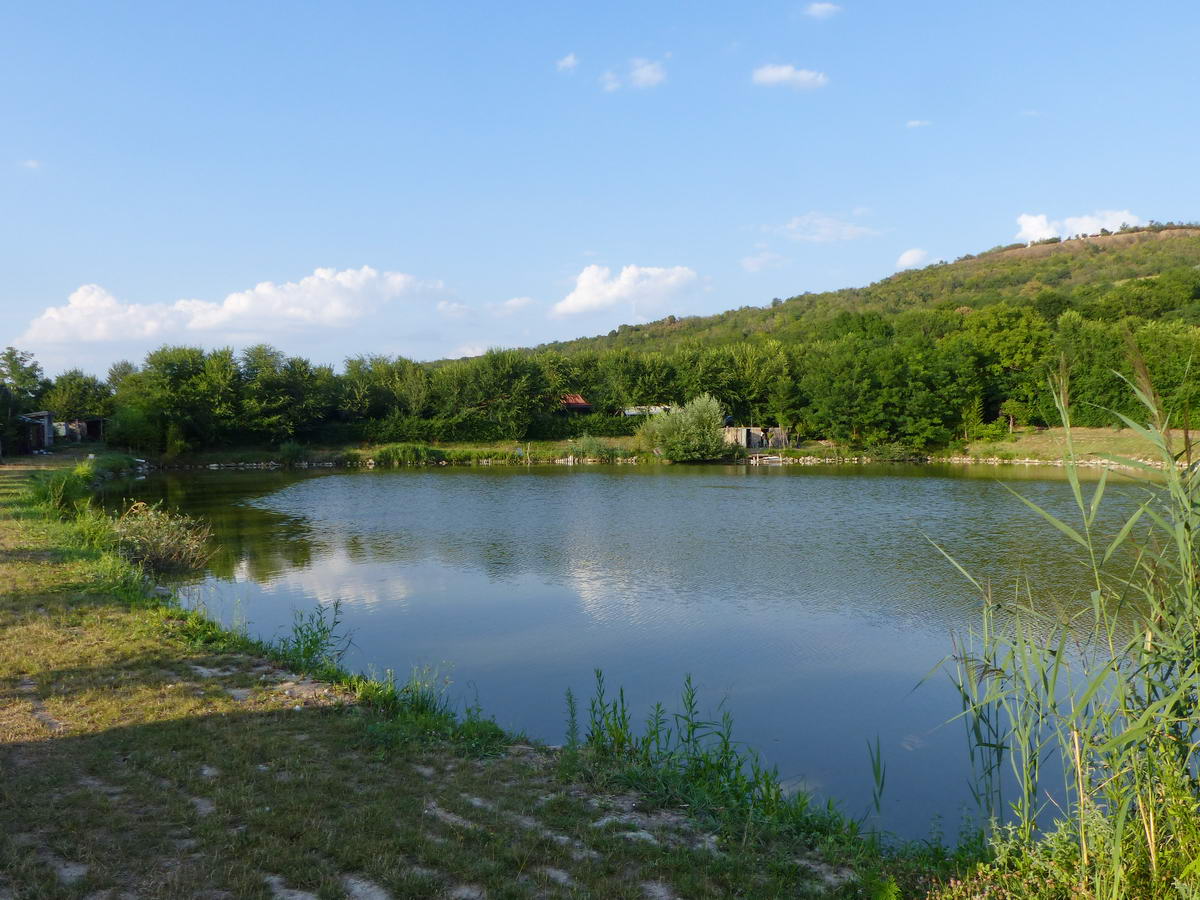 Kilátás a tóra egy másik nézőpontból