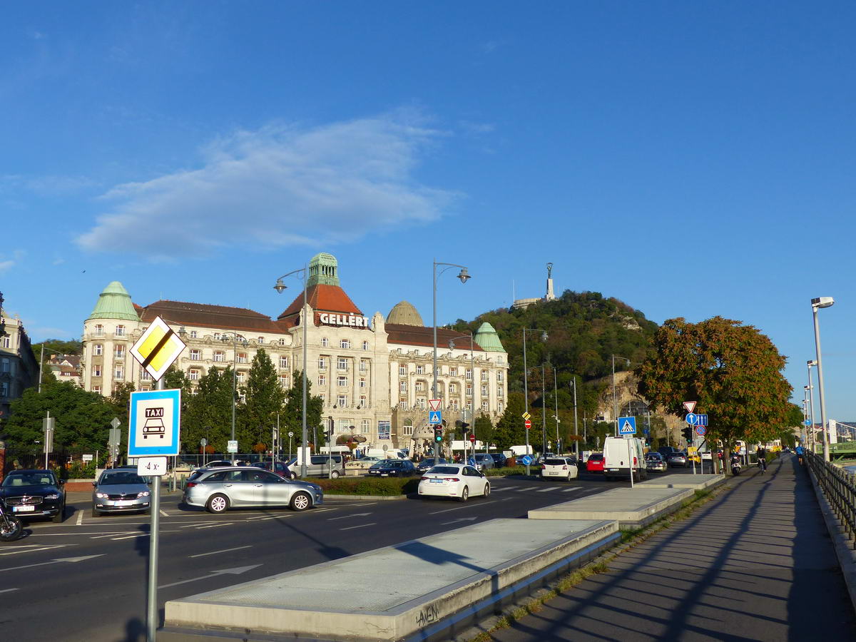 A Gellért téren most csak pár fotó kedvéért álltam meg