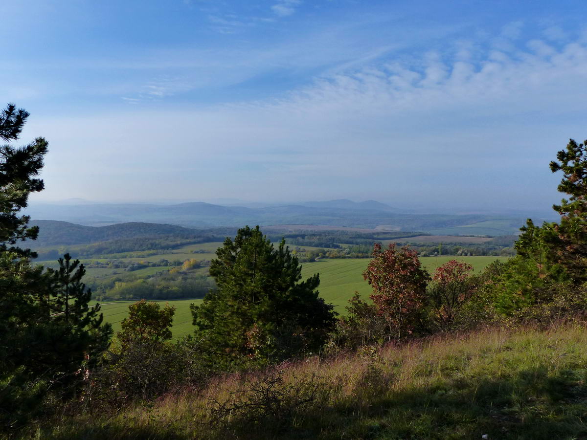 Kilátás a Gete-hegy hátáról