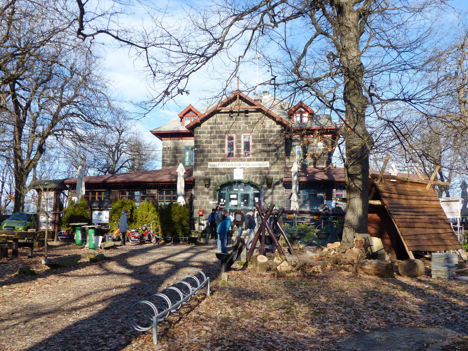 Dobogókő, Báró Eötvös Lóránd Turistaház