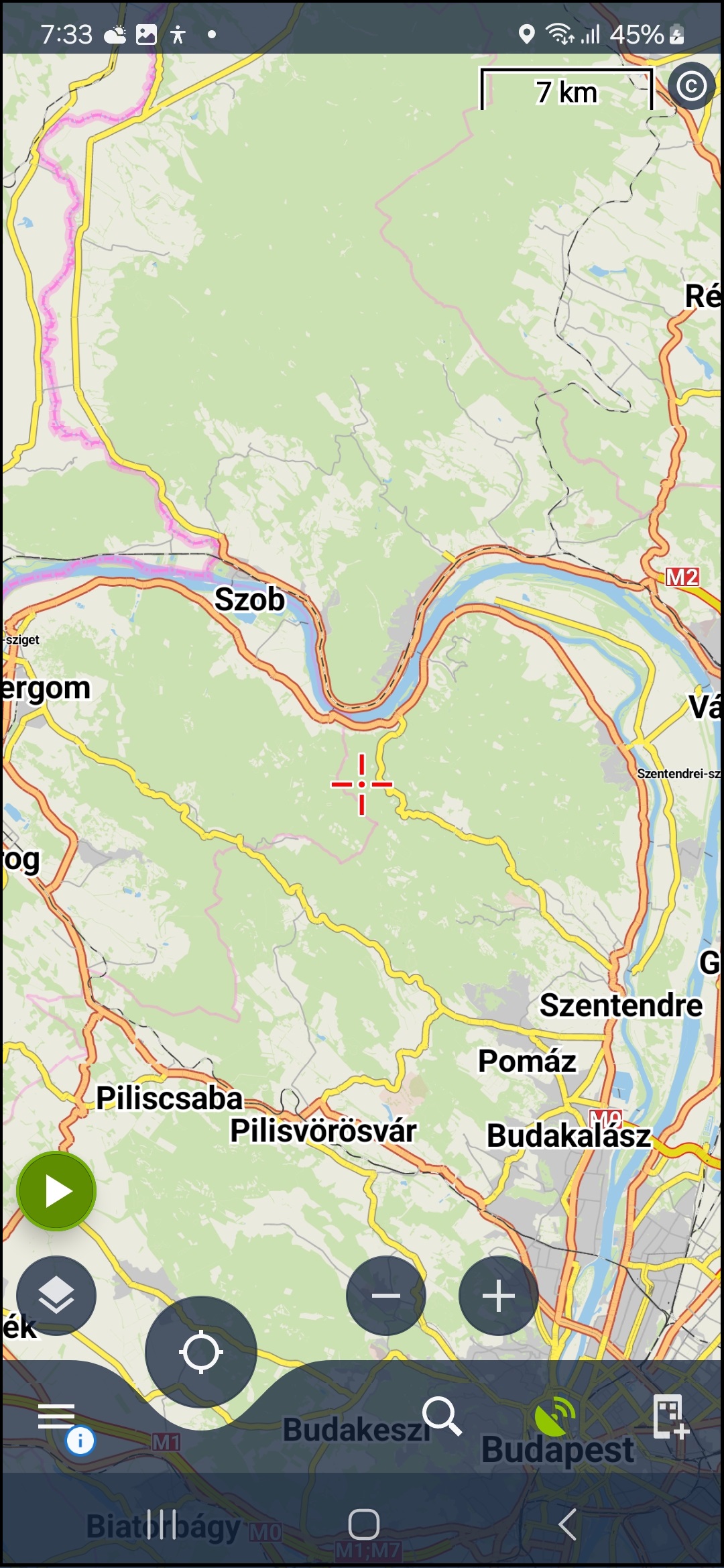 Játék a Locus zoomjával. Ha az egész Pilis, Visegrádi-hegység és a Börzsöny a kijelzőn van, elvesznek a részletek