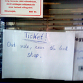 Vegyél ticketet out side!