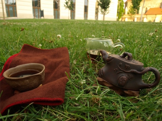 outdoortea10.jpg