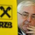 Az osztrák bankadót kritizálta a Raiffeisen vezére