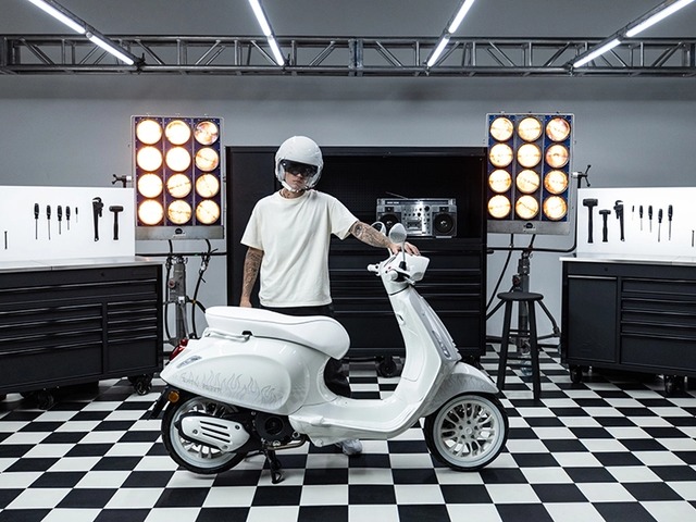 Vespa Sprint - Justin Bieber is ezt választja!