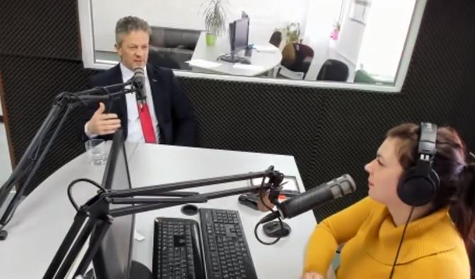 bhj_evertekelo_radio.JPG