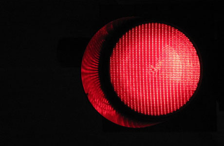 piros-lampa-kozelrol1-460x300.jpg