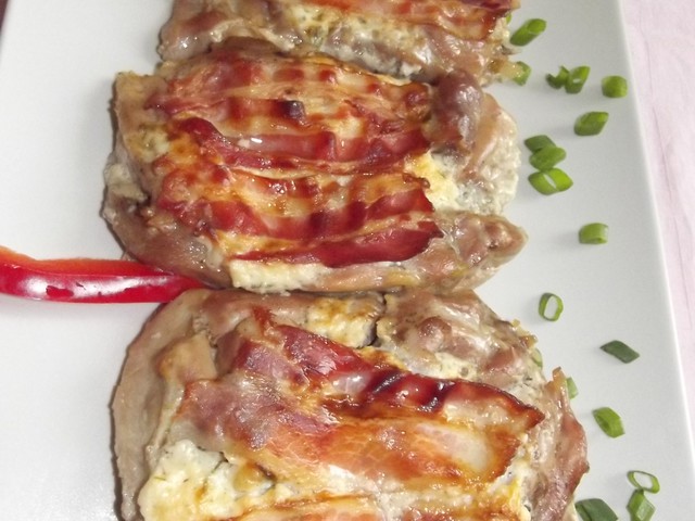 Mascarponés-fűszeres csirkecomb.