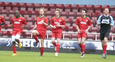 soccersix2012_bemelegites.jpg