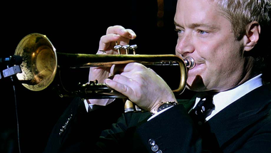 Grammy-díjas trombita művész és zeneszerző ad koncertet Budapesten