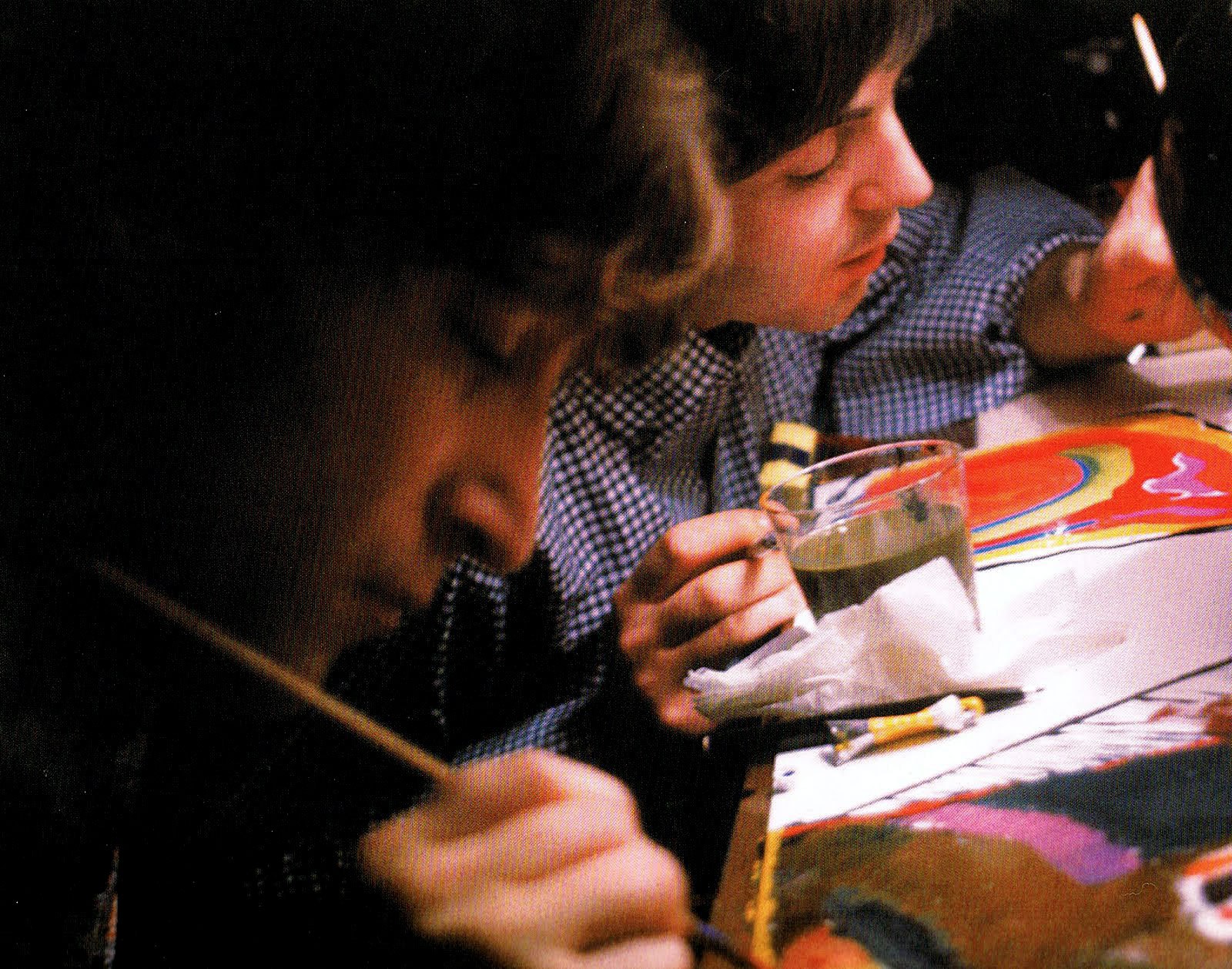 beatles_japan_imagesofawoman_1966_forras_beatlesbible_07.jpg