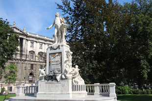 Bécs legdrágább szobra