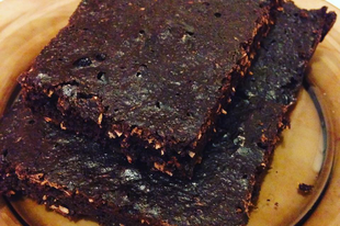Brownie light, avagy hogy süssünk Browniet liszt, csoki és cukor nélkül?