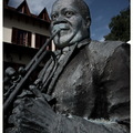 Louis Armstrongnak szobra van Magyarországon!