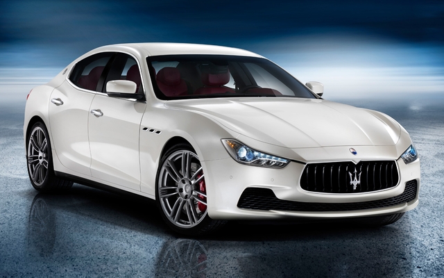 2014-Maserati-Ghibli-sedan-front-three-quarters-view.jpg