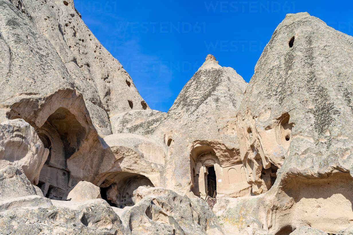 cave-church-in-cappadocia-turkey-cavf75364.jpg
